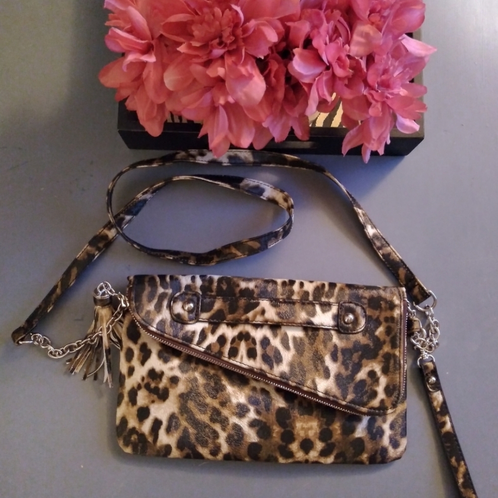 Leopard Clutch Bag - Picture 8 of 8